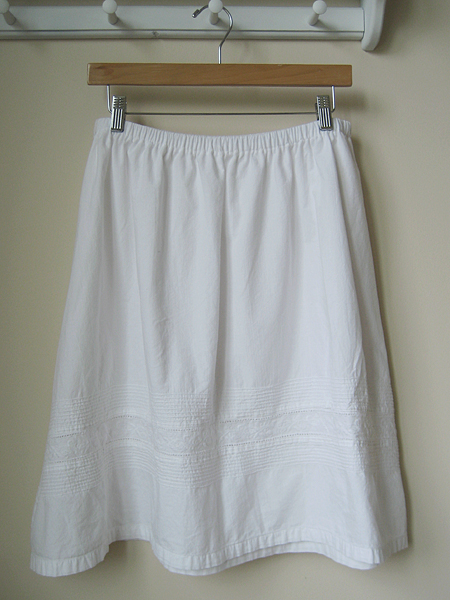 wardrobe refashion: white cotton skirt